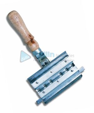 Cottage Craft Metal Curry Comb